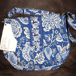 Like new Vera Bradley purse/ cross body